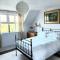 Stunning apartment set in private native woodland