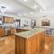 Shared Hot Tub, Pool and Dock Lakefront Grove House - Grove