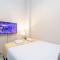 McCormick Place 2br-2ba with Optional Parking, Patio, Gym access for 6 guests - 芝加哥