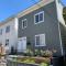 Urban Oasis Easy City Access Brand New