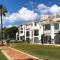 Dona Lola Micaela - fully equiped 1 bedroom ground floor beach front apartment with direct access to the beach of Calahonda - Costa del Sol - CS155 - Mijas Costa