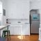 Gammys Beach Getaway Sleeps 20 2 blocks to Beach - 文特诺市