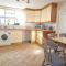 4 bed home 3 mins from harbour + sandy beach - Kent