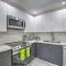 Canal-Front Condo Walk to Downtown Ft Lauderdale!