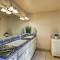 Sandpoint Waterfront Getaway on Lake Pend Oreille!