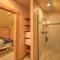 Sandpoint Waterfront Getaway on Lake Pend Oreille!