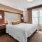 Best Western Premier Bridgewood Hotel Resort - Neenah