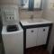 6 couchages, 100m plage, parking, clim, lave linge, lave vaisselle.....