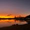 Lakeside Bungalow - Marks Point