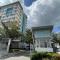 City Center - front of Iloilo Esplanade 2BR condo - 伊洛伊洛