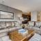 Fun Central! Located on Lake Dillon! New Listing! condo - ديلون