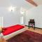 Awesome Home In Goult