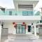 《Untitled HomeStay》Sitiawan - 实兆远