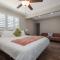 The Pink Cactus - Desert Retreat - Luxe Pool, Golf & Game Room