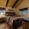 Misty Mountain Hop - Cobbly Nob Cabin with HotTub, Fast Wi-Fi, Privacy, Pool - Гатлінбург
