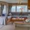 Norfolk Poppy Caravan - Sleeps 4 - WiFi and Sky TV Included - 伯克顿