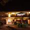 JavaCove Beach Hotel - 巴图卡拉