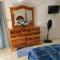 GraceWay Studio Apt with A/C -3mins walk to beach - Negril