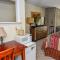305E Three Bedroom Three Bath