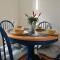 Spacious stylish centraly located flat near beach