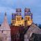 Nid douillet La Cour du Dauphin, Vue cathédrale imprenable - Laon