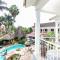 2 Friends Beach Hotel
