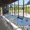 Mysigt hus med kamin och pool