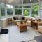 Msquared Villa, Modern 3-Bedroom House, 3 Parking Spaces - 基德灵顿