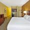 Holiday Inn Express Hotel & Suites - Belleville Area, an IHG Hotel - Belleville