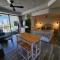 Stylish Studio Apartment, Holiday Resort, With View, Pool, Spa , Sauna - 黄金海岸