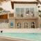 Coral Rocks Hotel & Restaurant