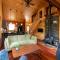 The Qu INN - Cozy Cabin