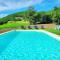 Bâtisse Provençale avec piscine - Banon
