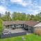 Amazing Home In Blåvand With Kitchen - Ho