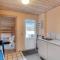 5 Bedroom Pet Friendly Home In Oksbøl