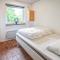 Cozy Home In Vinderup With Wifi