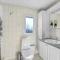 Stunning Home In Vemb With Wifi