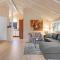 Lovely Home In Dronningmølle With Wifi - Dronningmølle