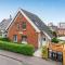 2 Bedroom Cozy Apartment In Svendborg
