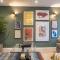 The Old Coach House- luxury Harrogate Home Detached Quite Stylish whole house short walk from the Conference- town centre