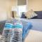 Oaklies Bungalow - Charming Home in Dubuque