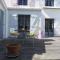 Maison confortable proche commerces, plage et port – 6 couchages, jardin clos avec terrasse et BBQ - FR-1-224B-453