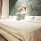 IPOH AGONG HOMESTAY by ONE LIFE FOUR SEASON GUESTHOUSE IPOH AGONG HOMESTAY by ONE LIFE FOUR SEASON GUESTHOUSE