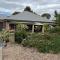 Quiet family retreat getaway - Wildlife Park, Sovereign Hill, Kryall Castle and city at your door - modern house, 8 guests, 4 bedrooms, 5 beds