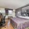 Super 8 by Wyndham Zanesville