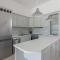 Nice And Spacious Apartment In Paros - Naousa