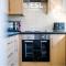 3 Bedroom House with Garden and Driveway Parking - Less than 10 Mins from Chester City Centre