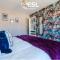 3 Bedroom House with Garden and Driveway Parking - Less than 10 Mins from Chester City Centre