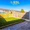 3 Bedroom House with Garden and Driveway Parking - Less than 10 Mins from Chester City Centre