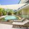 SAILS 9 Beachfront Getaway Horseshoe Bay